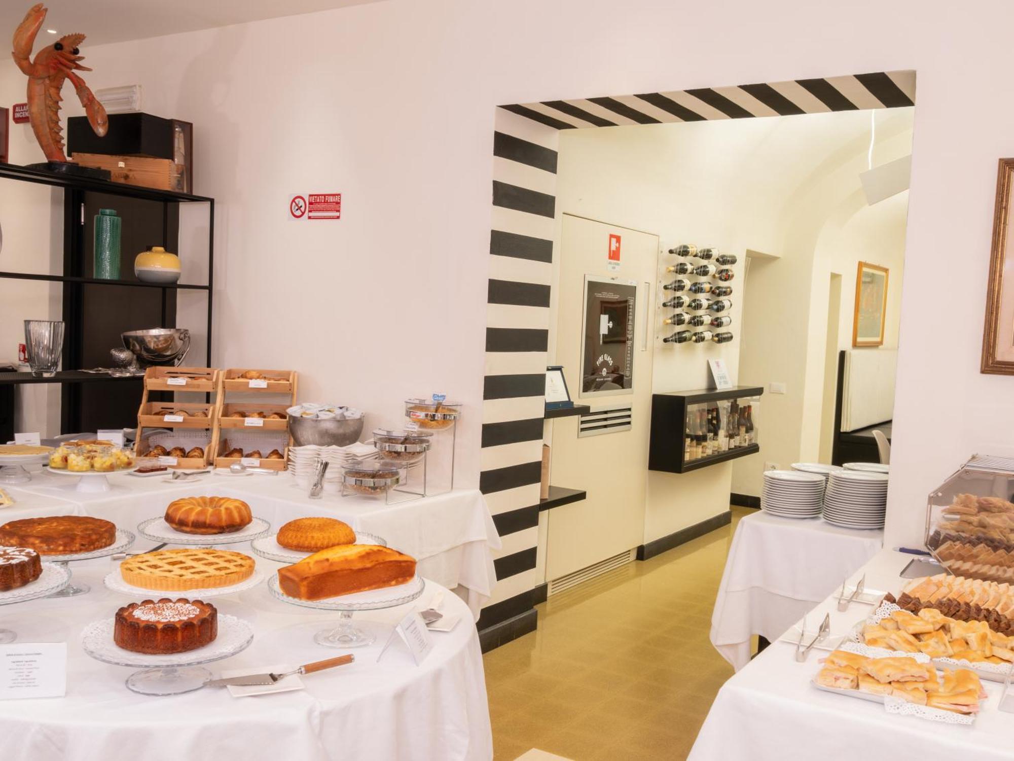Hotel San Pietro Palace Finale Ligure Εξωτερικό φωτογραφία