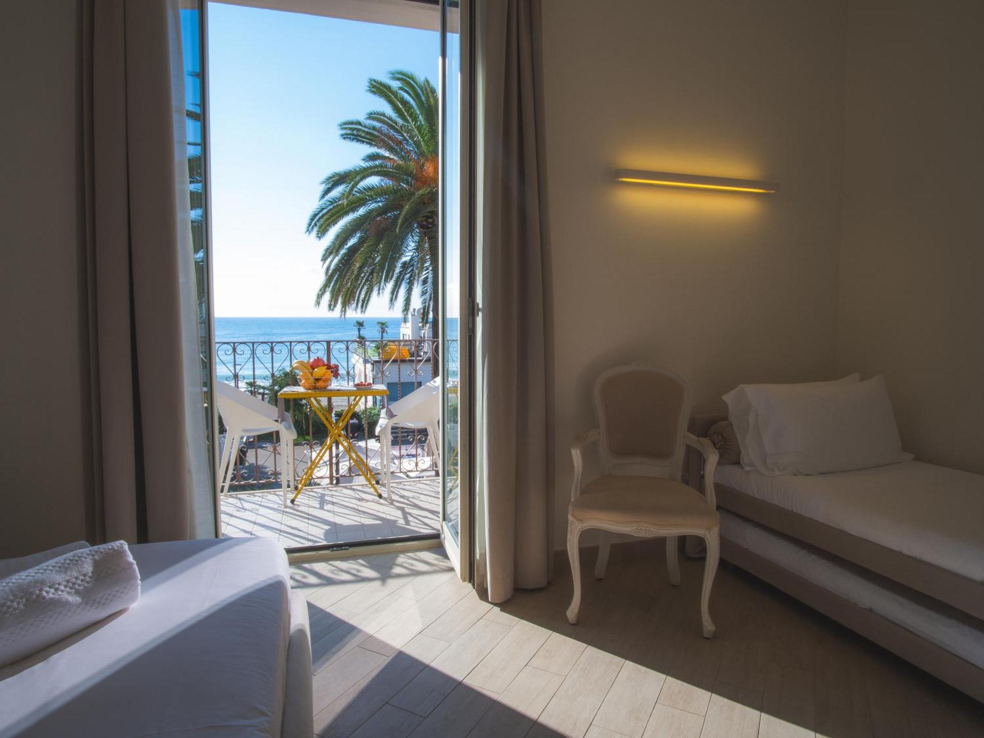 Hotel San Pietro Palace Finale Ligure Εξωτερικό φωτογραφία
