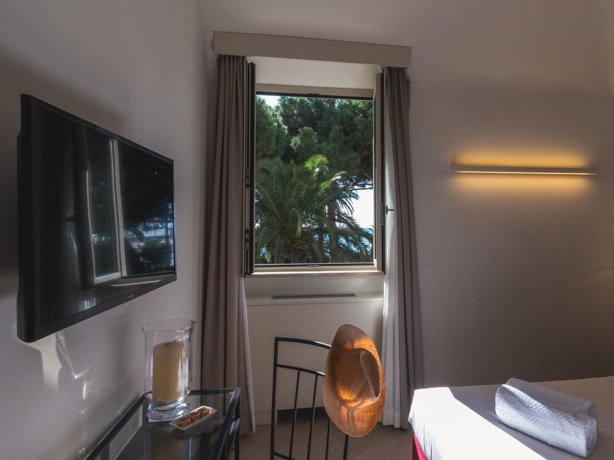 Hotel San Pietro Palace Finale Ligure Εξωτερικό φωτογραφία