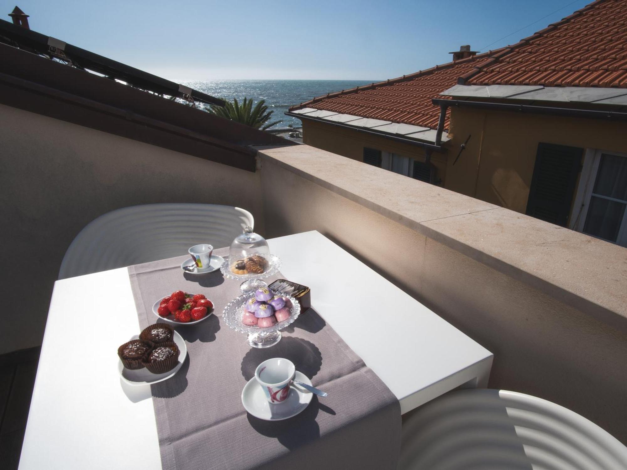 Hotel San Pietro Palace Finale Ligure Εξωτερικό φωτογραφία
